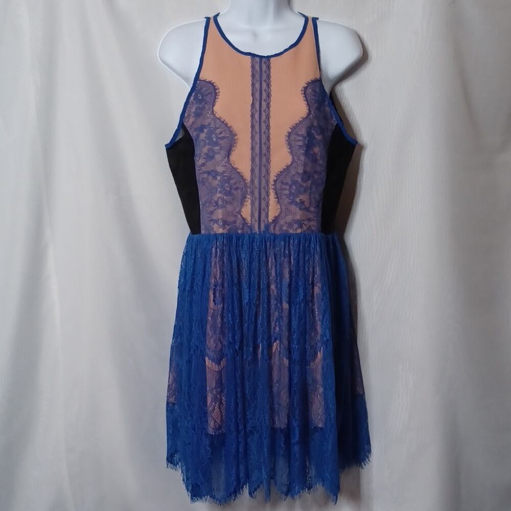 Tutto Bene Women's Blue Lace Carmel and Black Midi Dress. Size 12